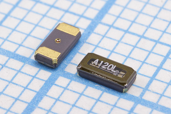 32,768 \SMD03215C2\ 7\ 20\150/-40~85C\FC-135\1Г 32,768 \SMD03215C2\ 7\ 20\150/-40~85C\FC-135\1Г