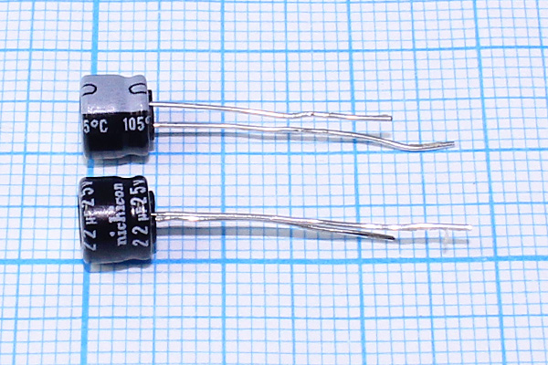 кэ    22\ 25\ 6x 5\20\+105C\Al\2L\UMT\NICHICON